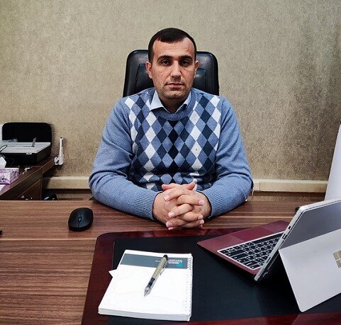 Dr. Farhad Morsali 