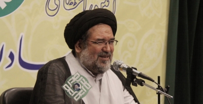 اعطای جایزه اقتصاد اسلامی شهید صدر به دکتر موسویان
